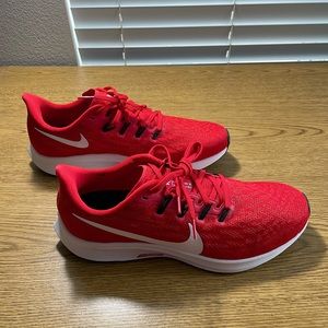 Nike Zoom Pegasus 36 - Mens size 9